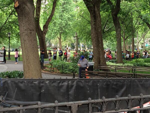 davidchang's tweet photo. Boom. Broke longest line record today @shakeshack Madison square park today w @momofuku shrimp stack celebration http://t.co/wzirkJulVk