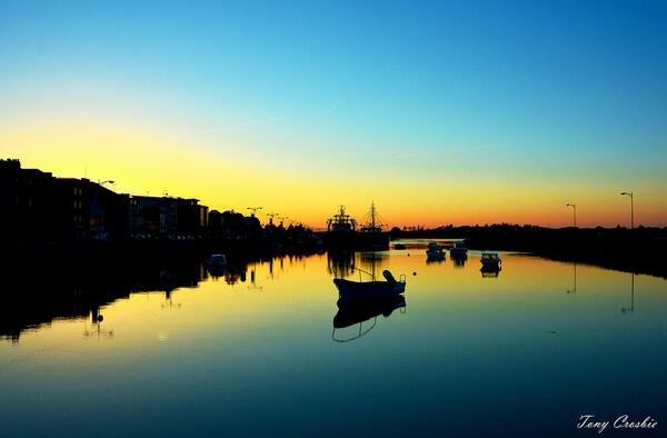 rabser's tweet photo. Wexford Harbour on a calm night http://t.co/pKdq2Ct6sq