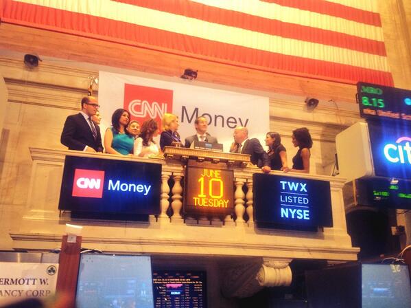 NYSE's tweet image. #RING! @CNNMoney closes the markets with #NYSEBell. @CNN  @CNNNYSE