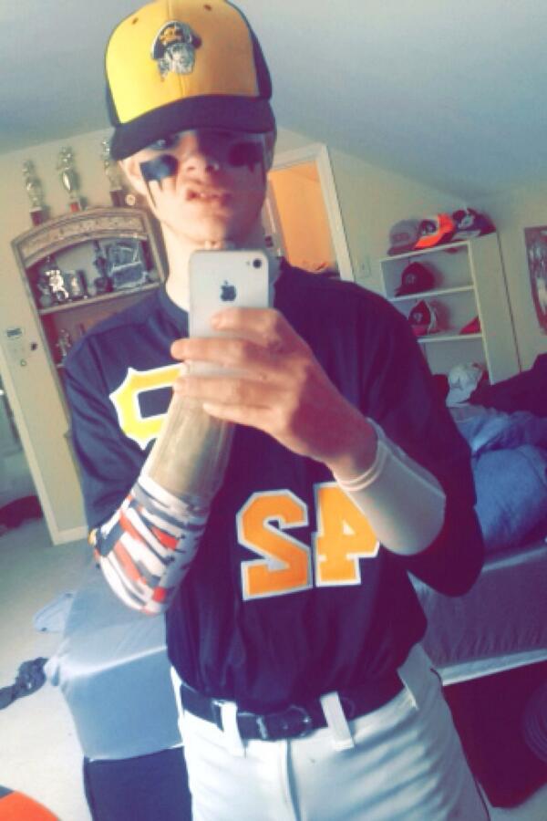 Mikeadelic24's tweet photo. Let's go out on top for the one time 😏 http://t.co/haeB9Fptsq