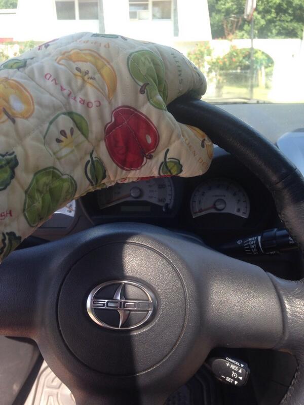 AnthonyAgazarm's tweet photo. Meanwhile in Florida.. http://t.co/jxp7r82Dir
