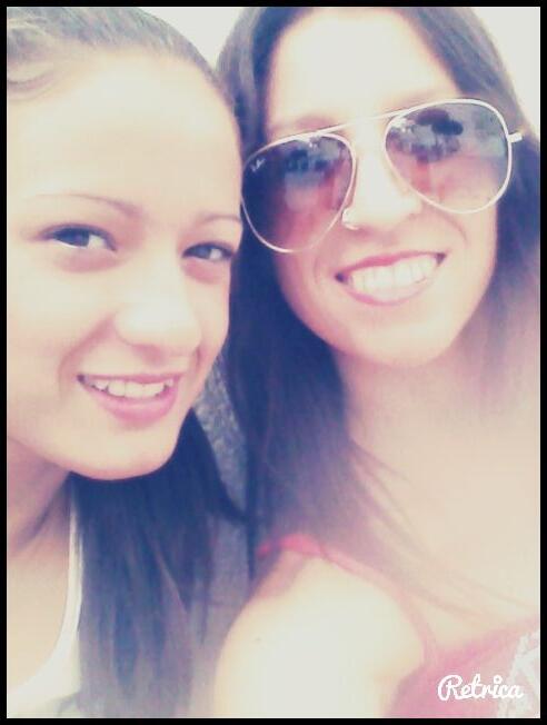 lorenapinedo1's tweet photo. Feria con mi meliii!!!! http://t.co/yoUAn9NuYe