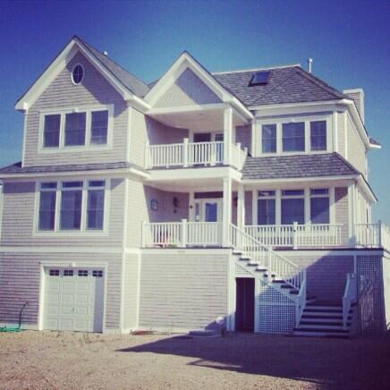 upriteplus2's tweet photo. #hamptons #construction http://t.co/ZJX4UBpBe4