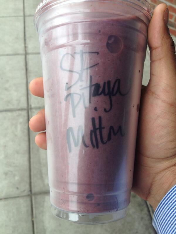 milt9018's tweet photo. superfood pitaya smoothie. Me n whole foods are like Shaq n Kobe. #Superfoods #smoothieclub http://t.co/F5jIaCA1Hk
