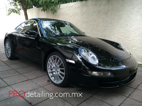 PROdetailing's tweet photo. Trabajando en la corrección de pintura en el #Porsche #Carrera #S.  •  #Monterrey #Mty #Mexico #Mex http://t.co/fVH8a1Rv0R