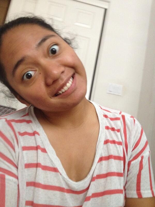 MeleneDenise's tweet image. did u kno| titling ur head to the right and slightly up enhances ur attractive qualities. #AmIHotYet? #jk #SLiL