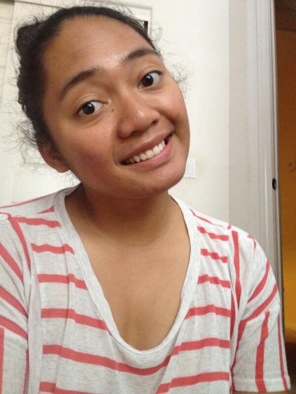 MeleneDenise's tweet image. did u kno| titling ur head to the right and slightly up enhances ur attractive qualities. #AmIHotYet? #jk #SLiL