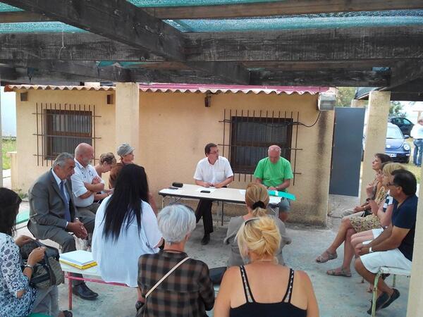 chglorian's tweet photo. AG Eco-relais nouvelles actions en perspectives @PacteEcoloLocal @GwenaelKERVAJAN  @fm_lambert @VilleEnsues http://t.co/R3yzbEH3Ek