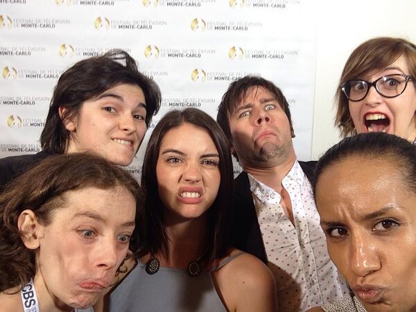 BraindamagedFr's tweet image. L #EpicBrain #Selfie du jour avec le cast de #Reign #mc2014