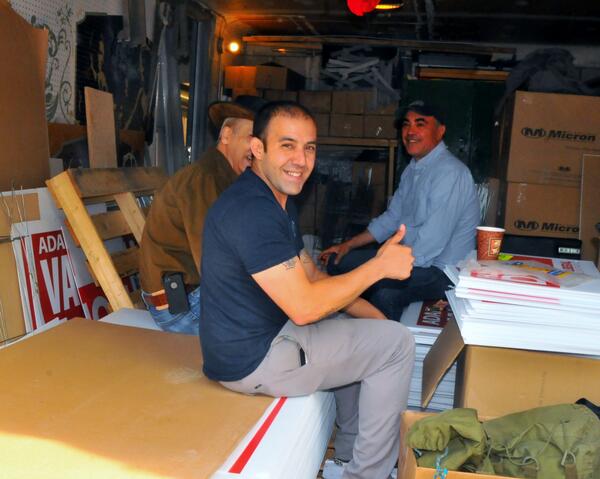 DavidKha0schu's tweet image. #chillazin this morning #signcrew in the provincial election #cbcnews #trinspa #ontpoli #toronto #chilllaz #liberal