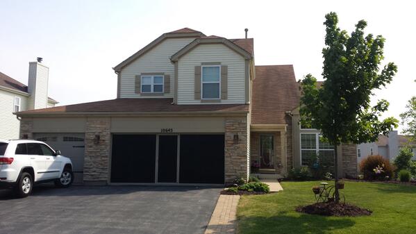 ASAPDoors's tweet image. Transform your garage into usable space with a screened garaged door. Great for that mancave, garage bands &amp;amp; parties
