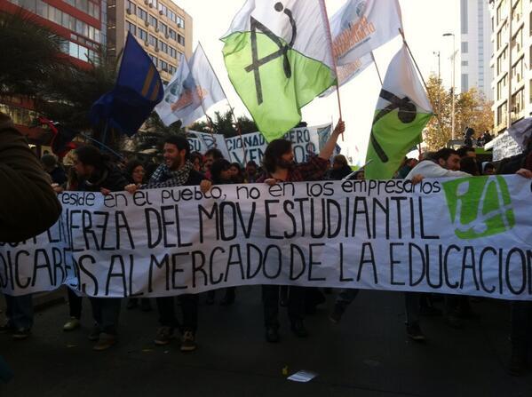 francafrancos's tweet image. Aplausos cabr@s  @izqautonoma @gabrielboric  #amimeimporta