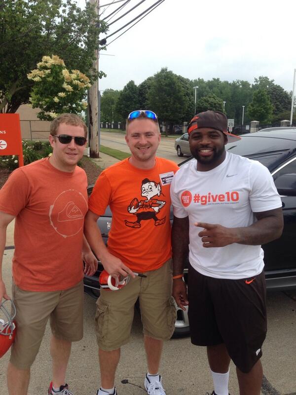 BryanDembkowski's tweet photo. @Terrancewest28 what a awesome personable guy!! Gig em this year homie!! http://t.co/vU0iuXaH6C
