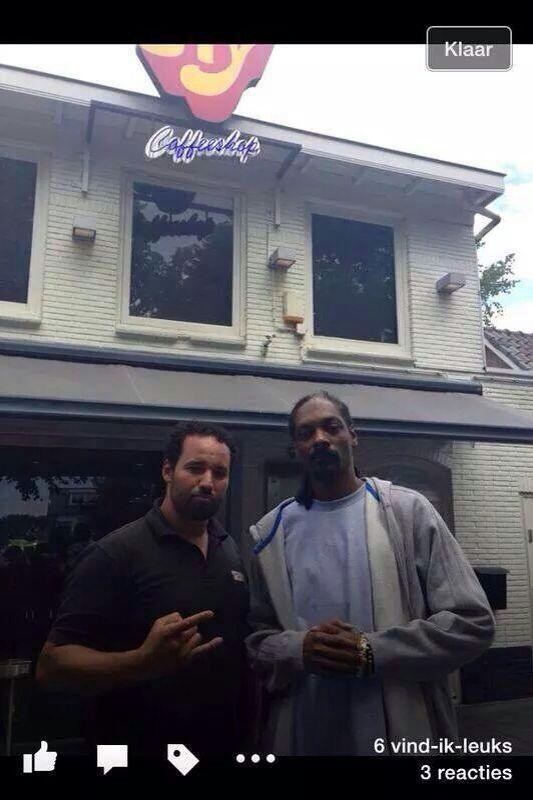 murdamocro's tweet photo. @SnoopDogg coffeeshop superfly Hoofddorp http://t.co/fPdZa65PKz
