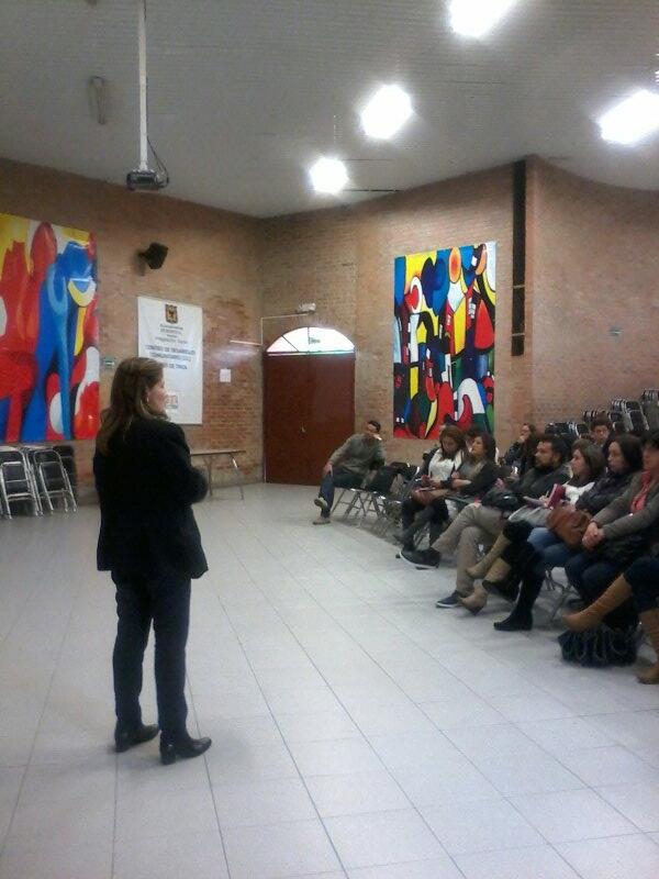 DTerritorial's tweet photo. Subsecretaria expone a equipo #Proyecto753 "Racionalización de Instancias Locales"en CDC Lago Timiza @integracionbta http://t.co/sn21SuPTGw