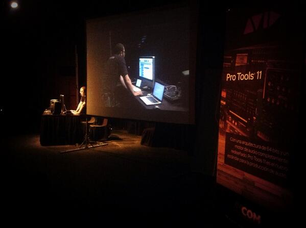 avcomvzla's tweet photo. Yein González en el #HablemosAudio2014 utilizando un DAW con #ProTools11 cortesía de AVCOM patrocinador del evento http://t.co/IYN8atJg5Z