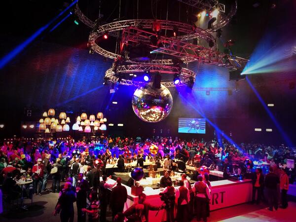 AkiAnastasiou's tweet photo. It's been an AMAZING experience MCing #Saphila2014. Paul Warner &amp; your team at 24 Carrots &amp; AV Unlimited take a bow! http://t.co/G8zH31lMkg