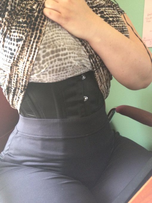 One good thing is I can wear my corset all day at work! http://t.co/jhEo6IEZai