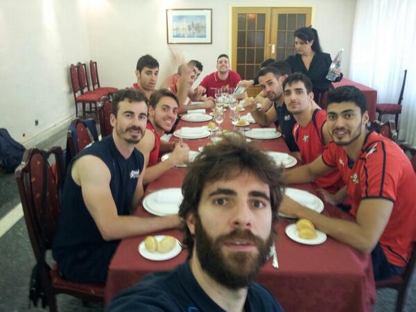 Hernan mola. Los demas... Mmmm... bueno... 
Jorge mola. Marc no.