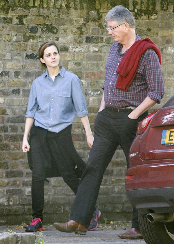 Emma Watson Czech On Twitter Emma Watson Spotted Out