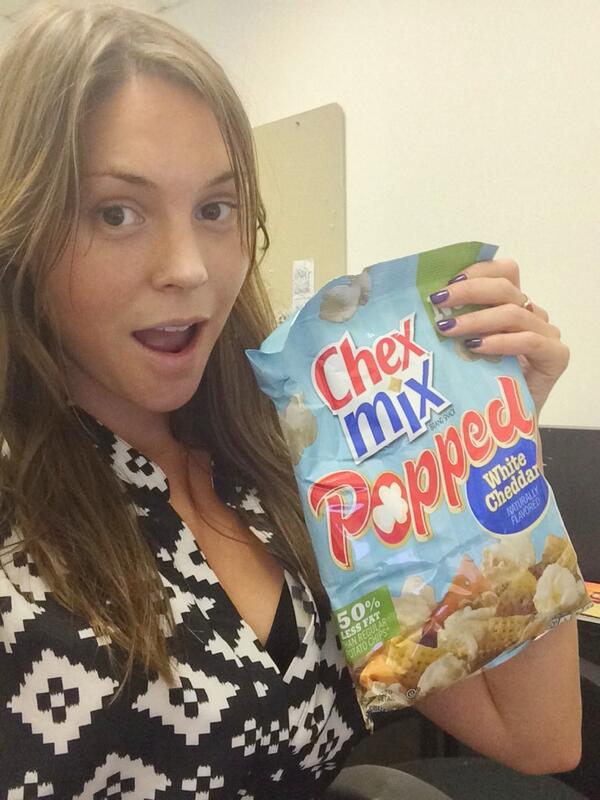 chelawhita's tweet photo. Got my Klout perk #ChexMixPopped today. Feeling influential to the snacking lifestyle👌cc @djbrig @OnCue @TheBaldGod http://t.co/jXzf14EaiX