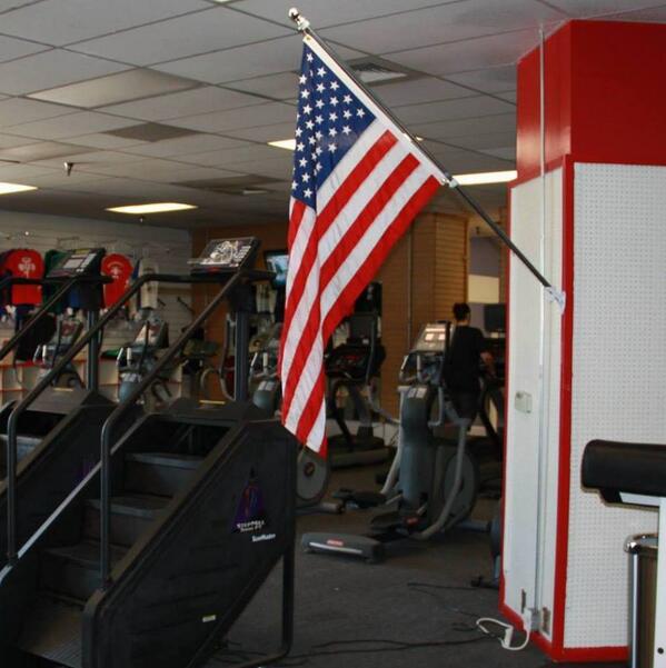 uncodeals's tweet image. Hit up @TeamTomFit for a $60 hook up on summer memberships for students!  #doyouevenliftbro