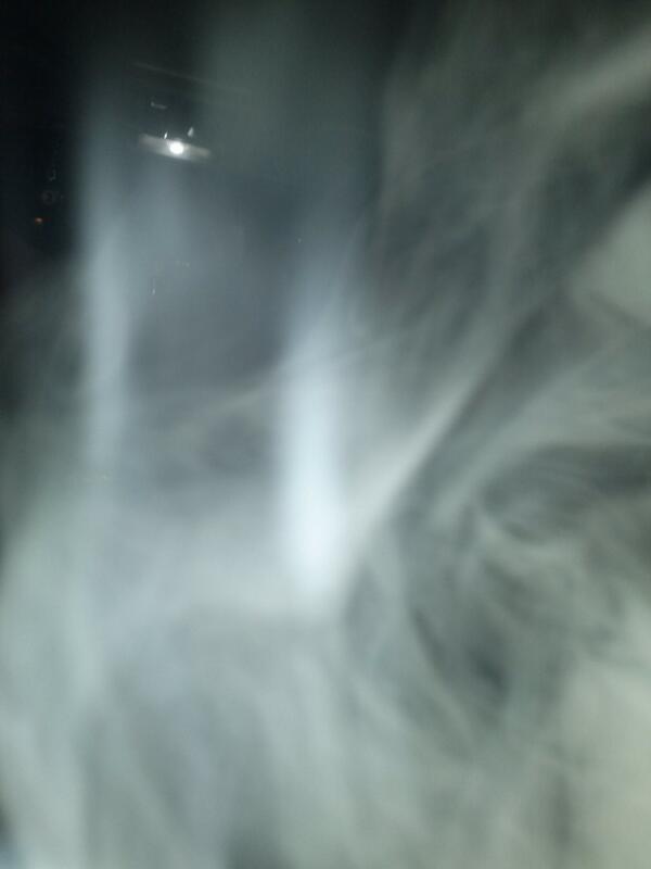 QuepaWeed's tweet photo. Esto es hacer un submarino de los buenos dentro del coche #Weed #submarino #DentroDelCoche http://t.co/CZlcY0U8gi