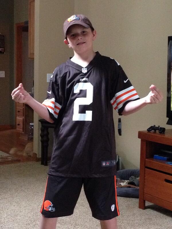 <a href="/JManziel2/">Johnny Manziel</a> My son Jake wanted a Johnny Football jersey for his 12th birthday!! #browns #johnnyfootball