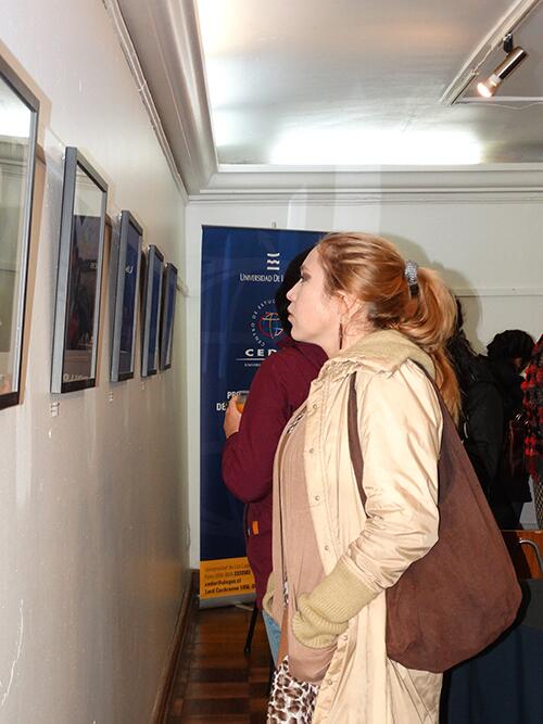 Se realizó con éxito la Inauguración de muestra fotográfica sobre culturas ecuatorianas en Chile!!