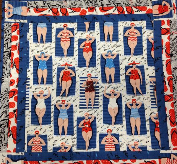 AlwaysInStitch's tweet photo. Great summer cottage decor. Easy-to-make table mat in Swim Team fabric. #quilting http://t.co/4KlZ51mUmE