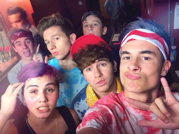 yay_marcy's tweet image. “@Our2ndLife: lesssss goooo http://t.co/Pwag2JkSM8” THEY DYED THEIR HAIR RIGHT AFTER DC