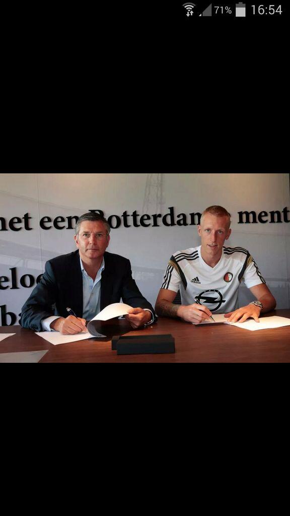 ZRoest tweet picture