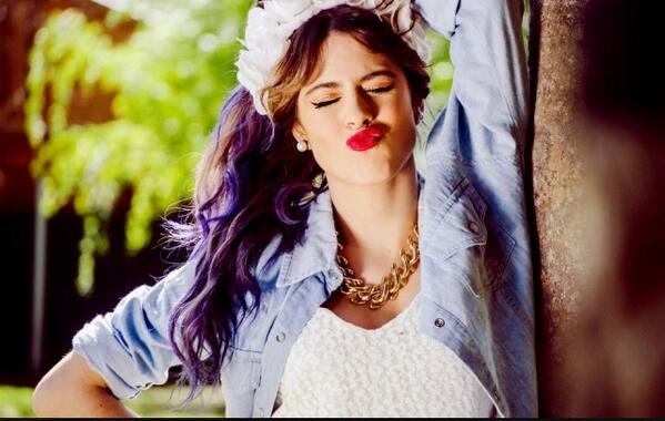 _Stoessel_Tiny's tweet photo. Te quiero te quiero !!!!!;) http://t.co/o65jmhuLOw