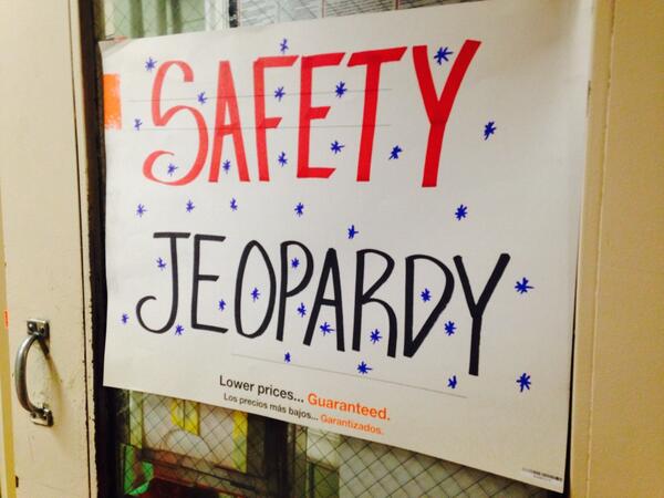 pebluz9's tweet photo. Safety Awareness Day🎈 http://t.co/3I4ZZOpyFj