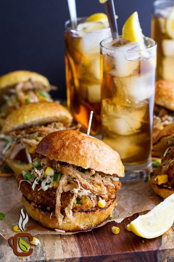 CaraCafeIndia's tweet photo. Make your evening glorious with a bite of these and iced tea ! #CheeseAmigo #CottageCheese #Burgers http://t.co/O2cyuYp8IY