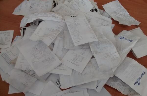 no_mas_tickets's tweet image. #EstaNocheVoyAQuemar todos estos tickets de compra!! #Papperless #NoMásTickets