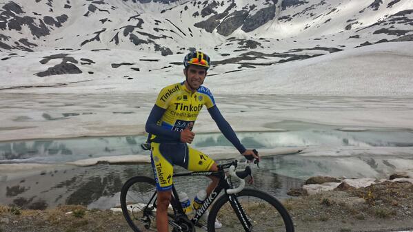 albertocontador's tweet photo. Por momentos como este amo este deporte.For moments like this 
I love this sport. http://t.co/jq8PzKo3Ga http://t.co/ZewNNfuyTN