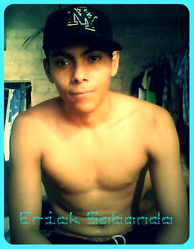 ErickSabando2's tweet photo. #lunes :) http://t.co/tGixke8O6Y