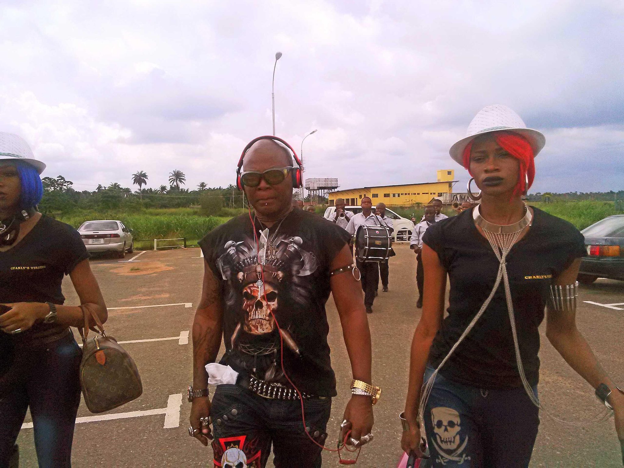 Embedded image permalink