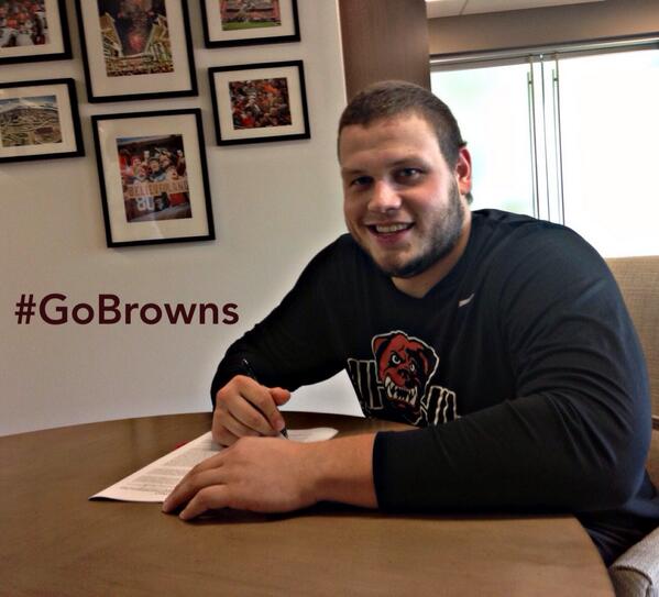 It's truly official for <a href="/JoelBitonio/">Joel Bitonio</a>.