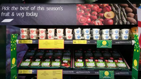 Express6804's tweet image. What football? Come on Andy @stoppy79 @MarkJGresham