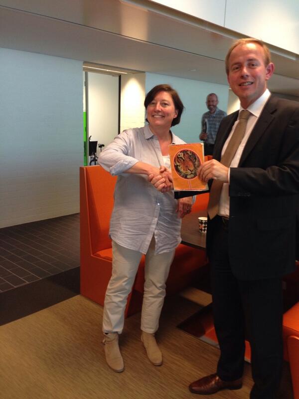 Vanmiddag schrift Latijn teruggebracht naar Joke van Saane, VU. 30 jaar geleden geleend op Lodensteinschool.