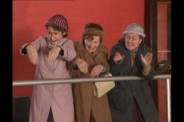 QuoteFrTed's tweet image. Neymar devastating coming in from the left. Supporters have been urging him to "go wide" all game...