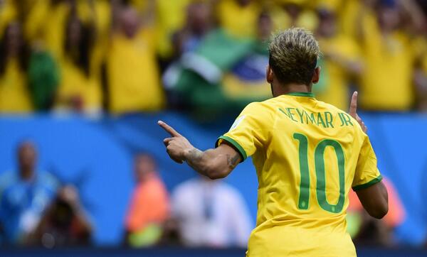 BBCSport's tweet image. HT: #CMR 1-2 #BRA &amp;amp; #CRO 0-0 #MEX. Brazil will win Group A if results stay the same. bbc.in/1o8Tk0y #WorldCup