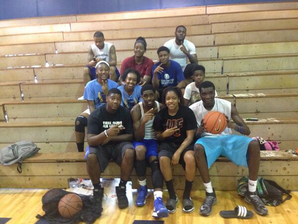 KeepBelievingAB's tweet image. Just got done putting in some good work with @MikeDbo @kc_trey5 @team12keyon @ShanNorts14 &amp;amp; others.  🏀🏀🏀🏀