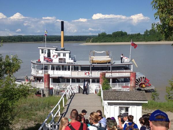 onerockinteach's tweet photo. Excited to spend the day with my grade ones @HeritageParkYYC #yycbe #fieldtrips http://t.co/IdGPbjt1kC