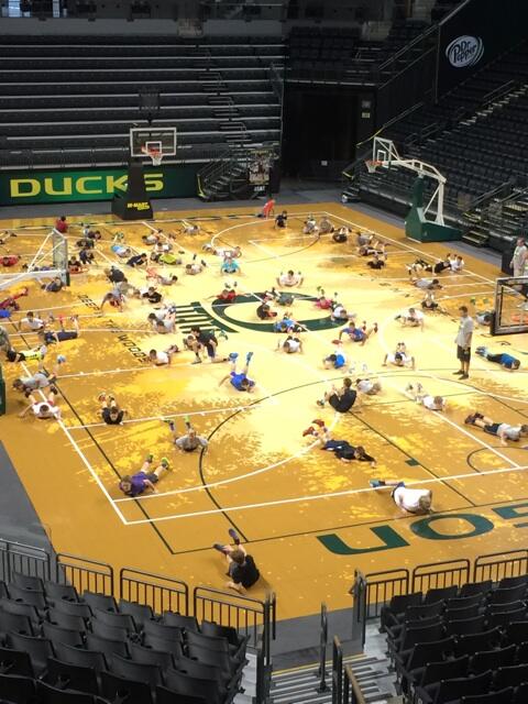 Oregon Men S Basketball On Twitter You Have To Dive On The Loose