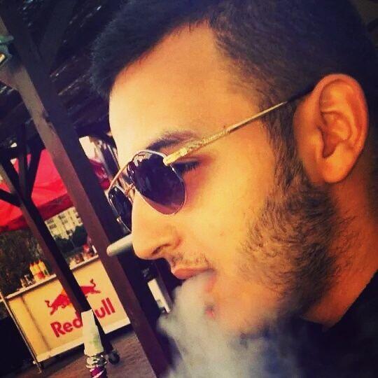 Am1Officiel's tweet image. Les regret s&apos;évapore comme la fumee de cette Chicha #Reflexion #Am1OMic #PrototypeBuilding