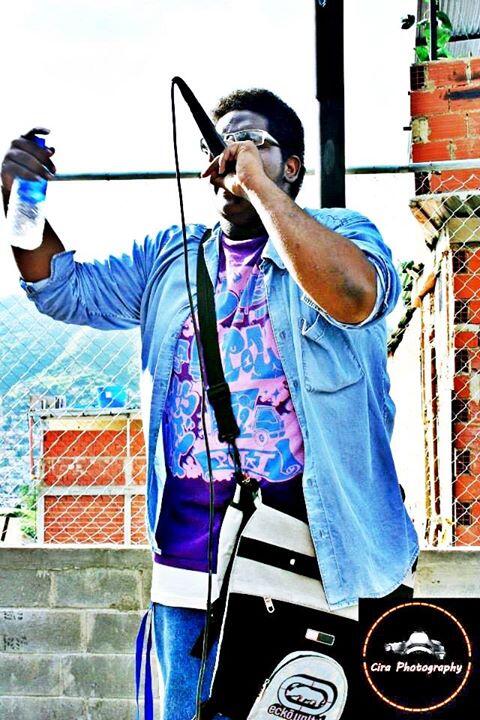 Ghetto_FlowHH's tweet photo. sigue a @AndryEchenique (Niwa) integrante de @Ghetto_FlowHH talebto de #VallesDelTuy #Miranda #Venezuela http://t.co/tuL99tVDZN