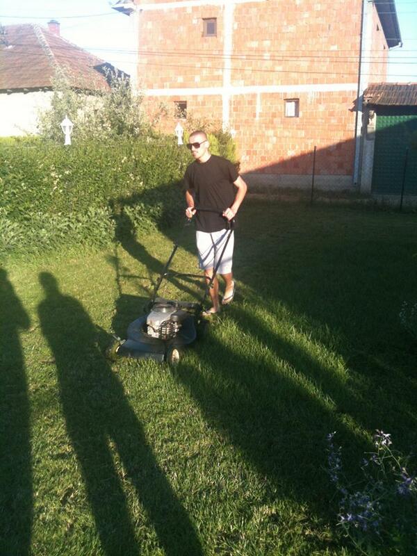 ArtanAhmeti's tweet image. Kush ka thon qe #VRTI nuk osht puntor t'ka rreeeeejt